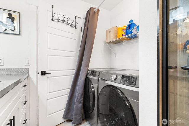 2811 SW 337th St, Federal Way, WA 98023