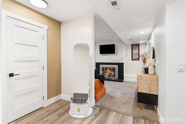 2811 SW 337th St, Federal Way, WA 98023