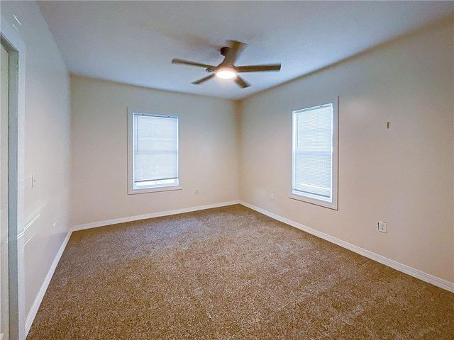 1216 E 4th Street, Sedalia, MO 65301