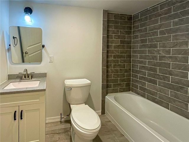 1216 E 4th Street, Sedalia, MO 65301