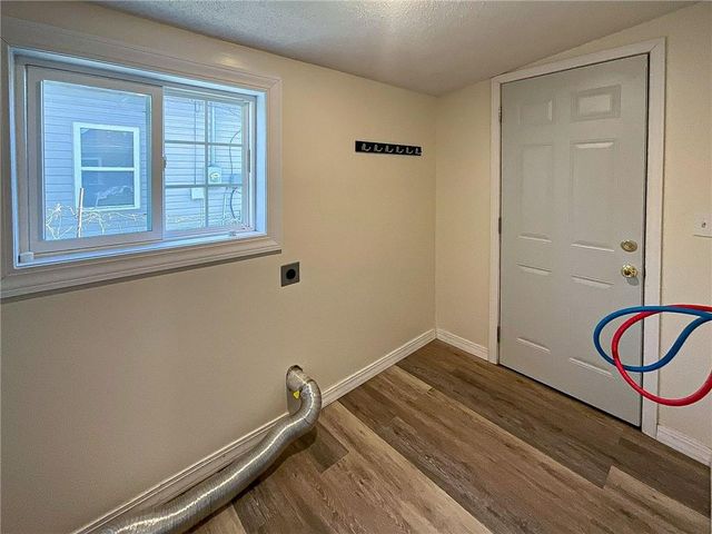 1216 E 4th Street, Sedalia, MO 65301