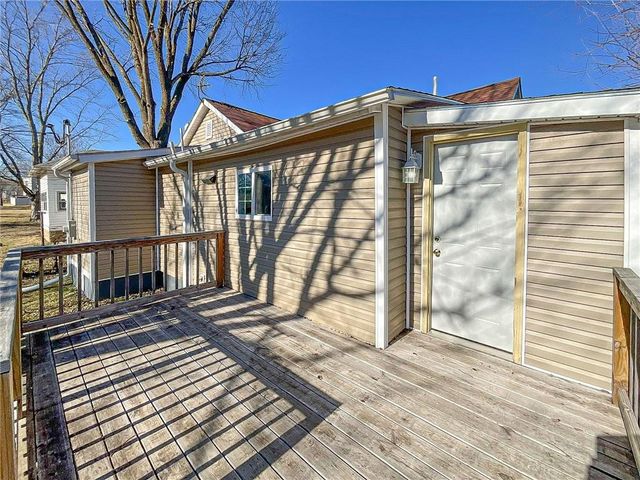 1216 E 4th Street, Sedalia, MO 65301