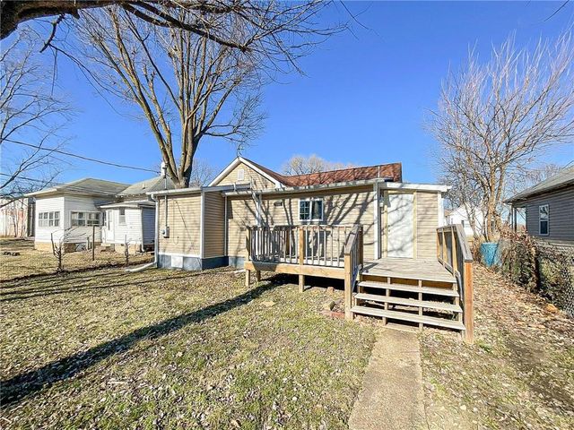 1216 E 4th Street, Sedalia, MO 65301