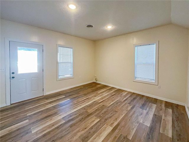 1216 E 4th Street, Sedalia, MO 65301