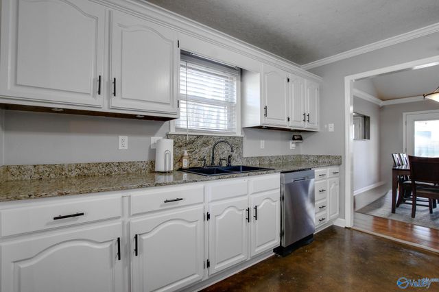 3003 Leighsdale Avenue SW, Decatur, AL 35603