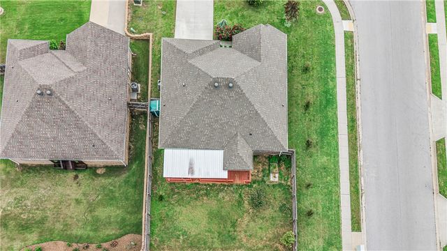 2125 Carlisle Street, Gentry, AR 72734