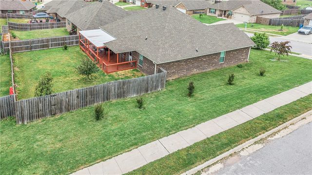 2125 Carlisle Street, Gentry, AR 72734