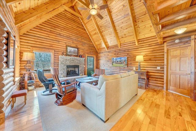 239 Blackwater Landing DR, Wirtz, VA 24184