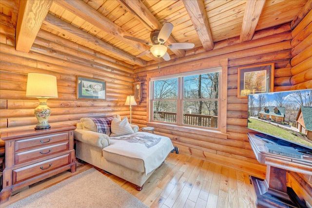 239 Blackwater Landing DR, Wirtz, VA 24184