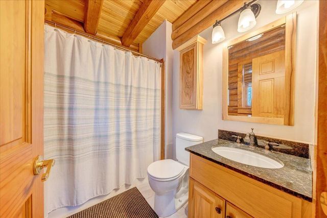 239 Blackwater Landing DR, Wirtz, VA 24184