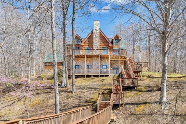 239 Blackwater Landing DR, Wirtz, VA 24184