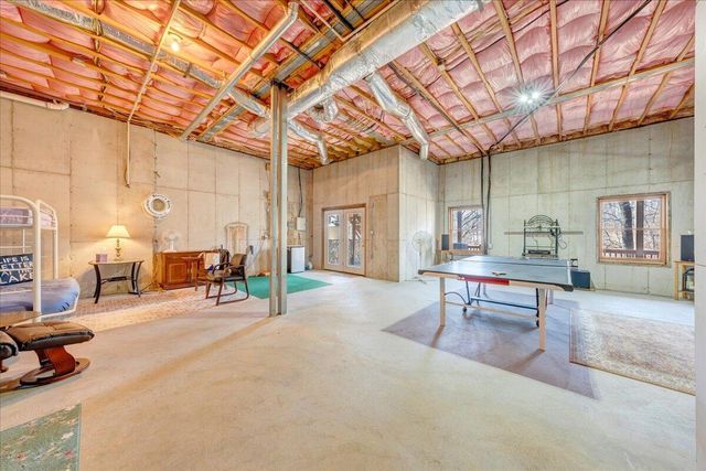 239 Blackwater Landing DR, Wirtz, VA 24184