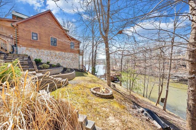 239 Blackwater Landing DR, Wirtz, VA 24184