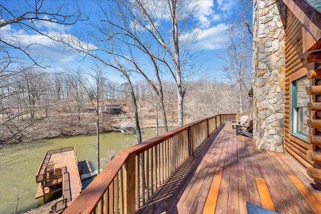 239 Blackwater Landing DR, Wirtz, VA 24184