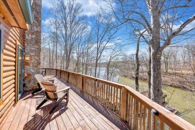 239 Blackwater Landing DR, Wirtz, VA 24184