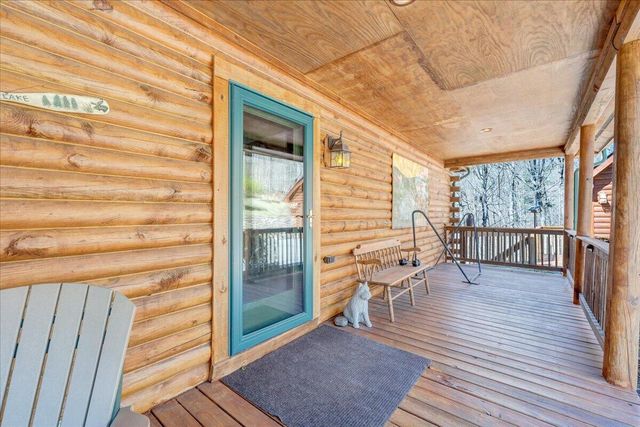 239 Blackwater Landing DR, Wirtz, VA 24184