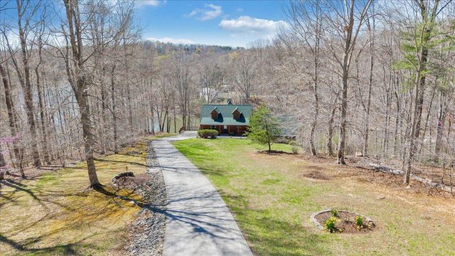 239 Blackwater Landing DR, Wirtz, VA 24184