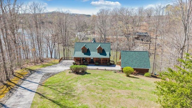 239 Blackwater Landing DR, Wirtz, VA 24184