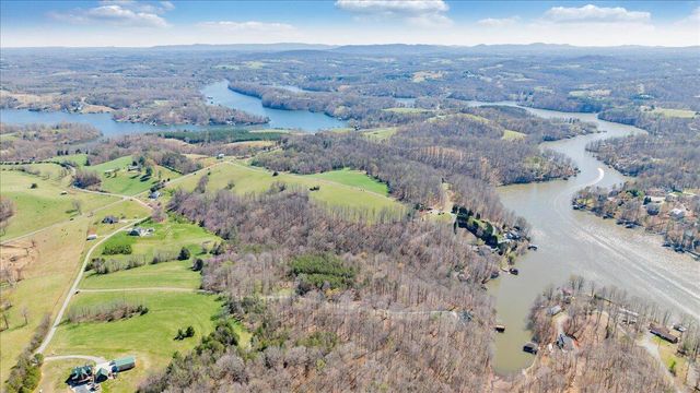 239 Blackwater Landing DR, Wirtz, VA 24184