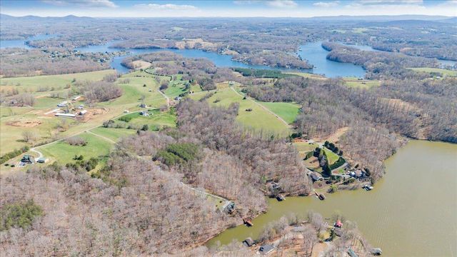 239 Blackwater Landing DR, Wirtz, VA 24184