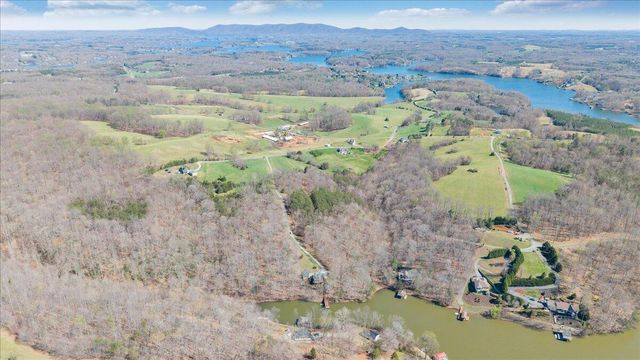 239 Blackwater Landing DR, Wirtz, VA 24184