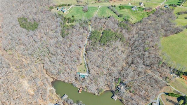 239 Blackwater Landing DR, Wirtz, VA 24184