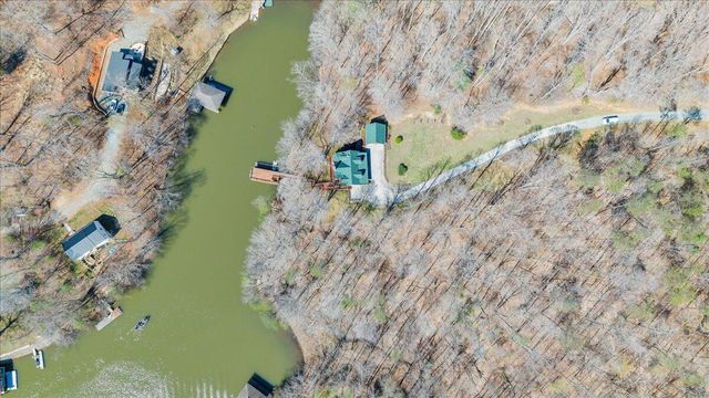 239 Blackwater Landing DR, Wirtz, VA 24184
