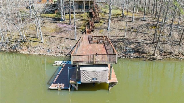 239 Blackwater Landing DR, Wirtz, VA 24184