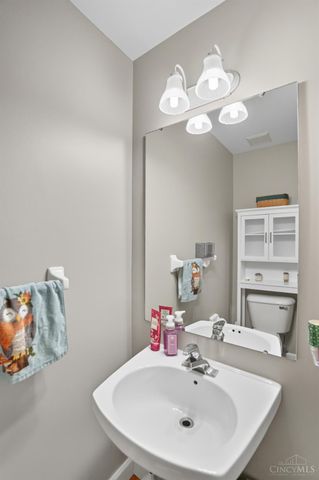 12173 Crestfield Court, Symmes Twp, OH 45249