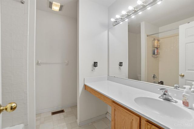 12173 Crestfield Court, Symmes Twp, OH 45249