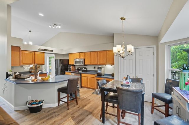 12173 Crestfield Court, Symmes Twp, OH 45249