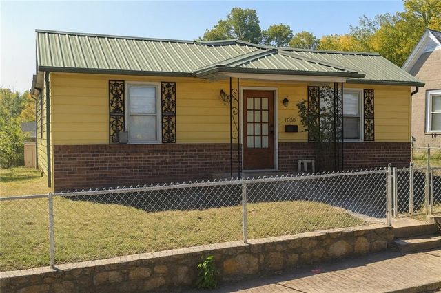 1839 Poplar Street, Lexington, MO 64067