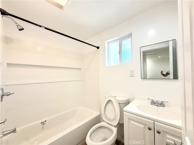 9159 2 Palmetto, Fontana, CA 92335