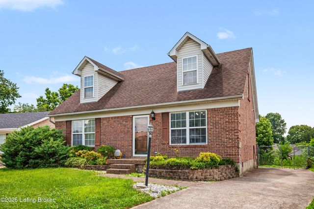 3112 Pine Trace Ct, Louisville, KY 40272