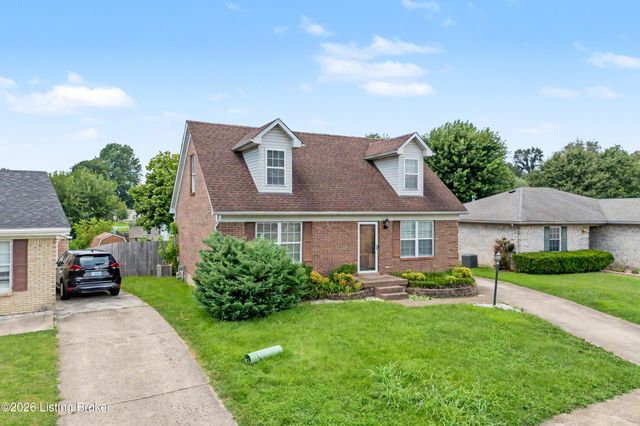 3112 Pine Trace Ct, Louisville, KY 40272