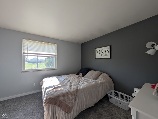 3659 S State Road 103, New Castle, IN 47362