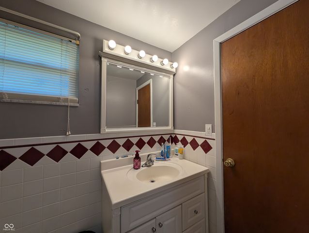 3659 S State Road 103, New Castle, IN 47362