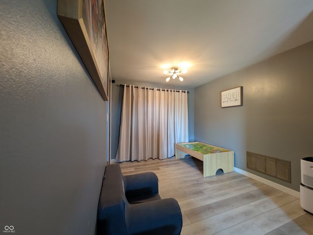 3659 S State Road 103, New Castle, IN 47362