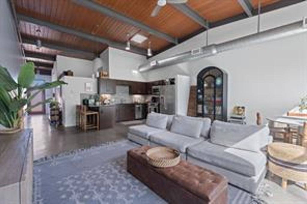 2205 N Lamar BLVD 523, Austin, TX 78705