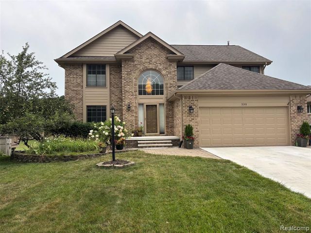 530 Lexington Drive, Rochester Hills, MI 48307