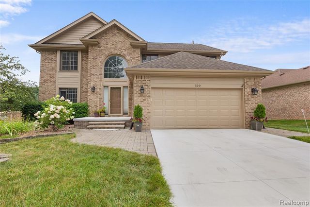 530 Lexington Drive, Rochester Hills, MI 48307