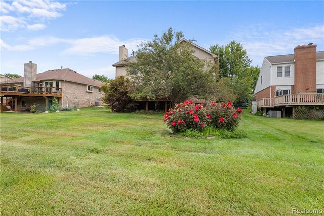 530 Lexington Drive, Rochester Hills, MI 48307