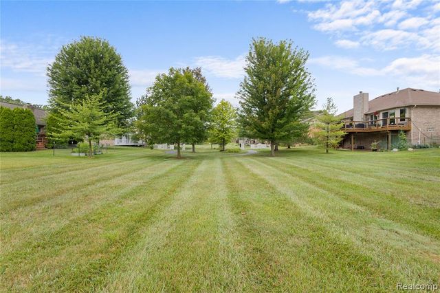 530 Lexington Drive, Rochester Hills, MI 48307