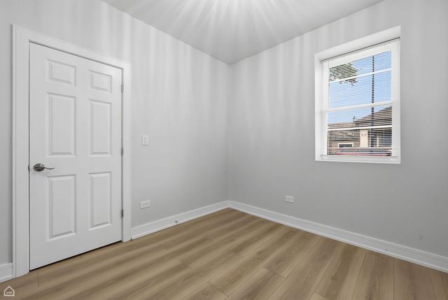 2301 S Laramie Avenue, Cicero, IL 60804