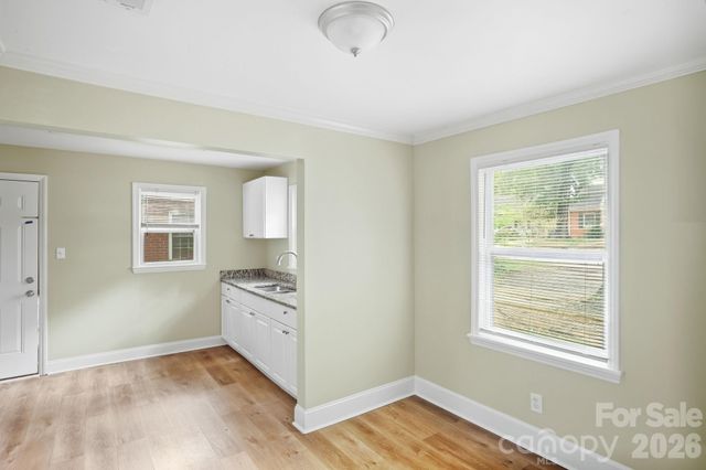 3129 Mathis Drive, Charlotte, NC 28208