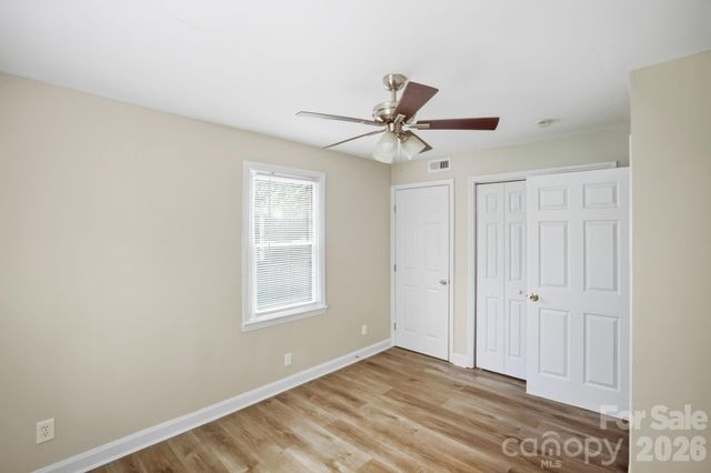 3129 Mathis Drive, Charlotte, NC 28208