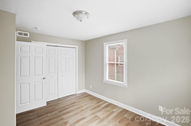 3129 Mathis Drive, Charlotte, NC 28208