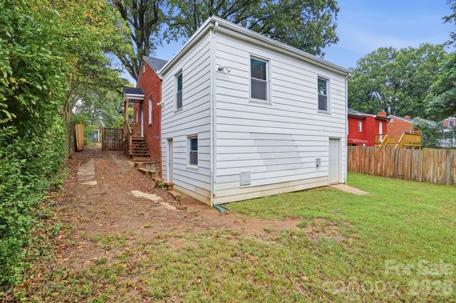 3129 Mathis Drive, Charlotte, NC 28208
