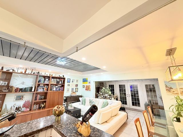 3330 Atlanta Street 14C, Hollywood, FL 33021