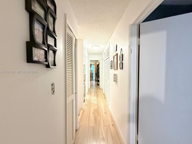 3330 Atlanta Street 14C, Hollywood, FL 33021